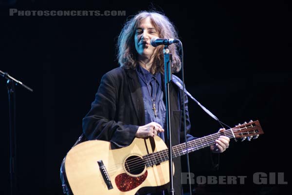 PATTI SMITH - 2005-07-08 - PARIS - Hippodrome de Longchamp - 